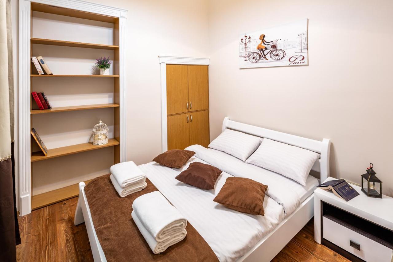 Apartamento Avangard On Sholom Aleikhema St 7 Apart Leópolis Exterior foto